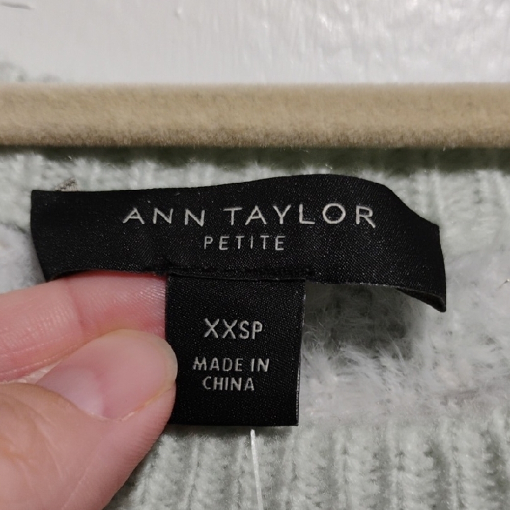 SALE! NWT Ann Taylor Light Green Fair Isle Mock Neck Sweater Fits Bigger (X2) - Picture 4 of 9